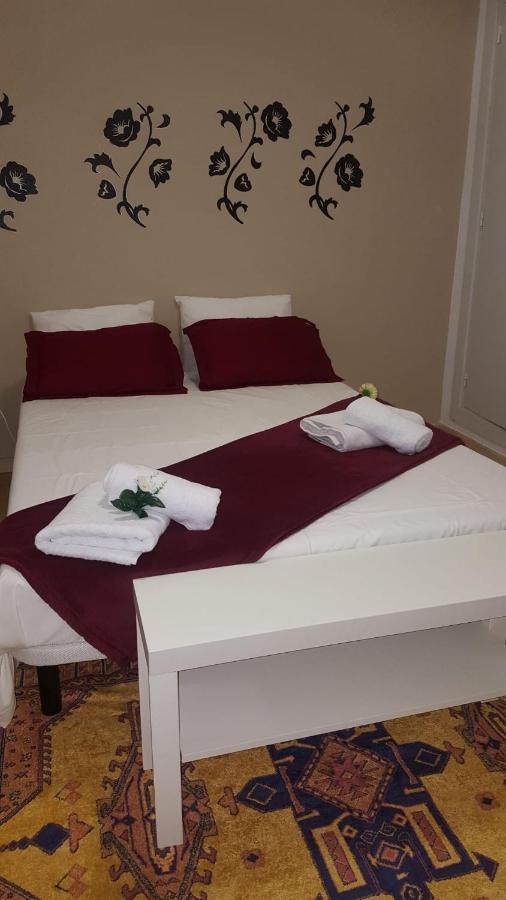רוזס Precioso Apartamento A Menos De 100M De La Playa מראה חיצוני תמונה