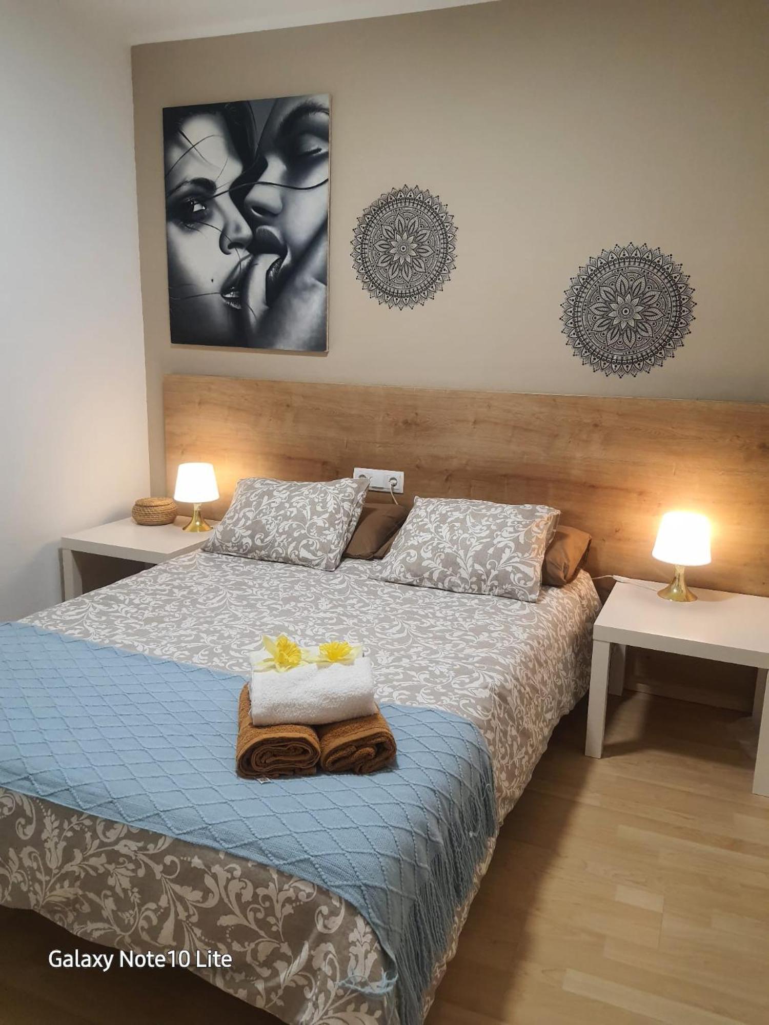 רוזס Precioso Apartamento A Menos De 100M De La Playa מראה חיצוני תמונה